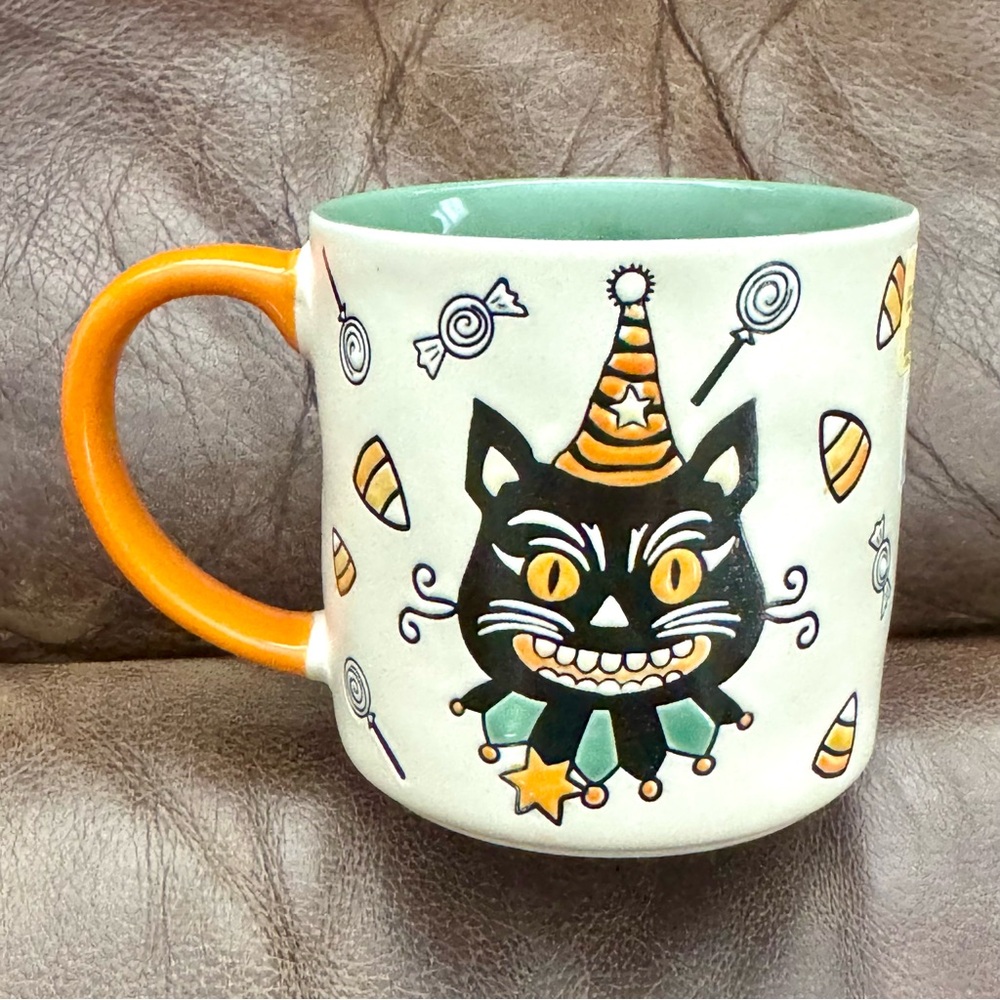 Vintage Carnival Style Black Cat with Candy Corn 18oz Halloween Mug
